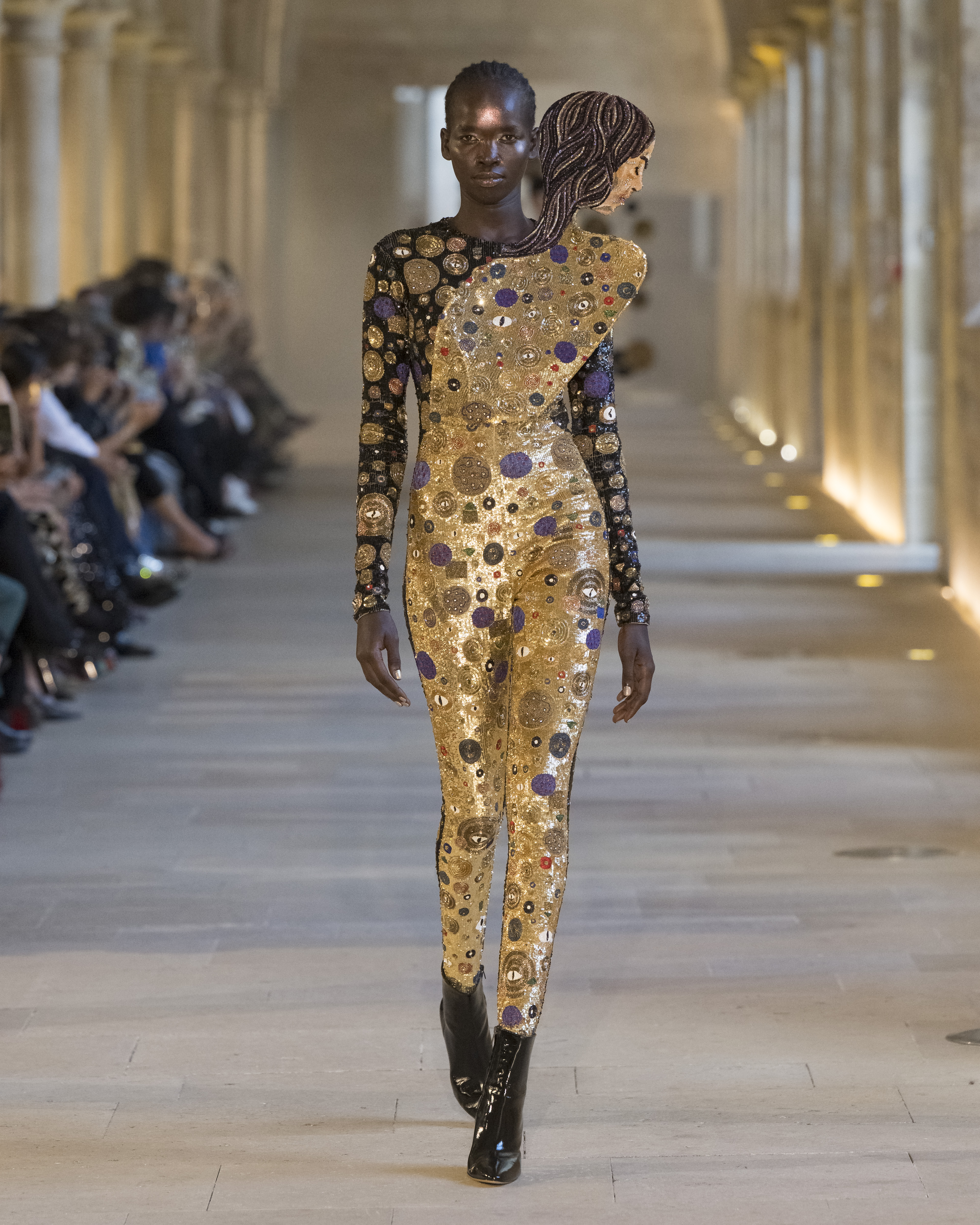 Rahul Mishra Debuts Romantic Fusion: A Homage to Klimt & Traditional Craftsmanship