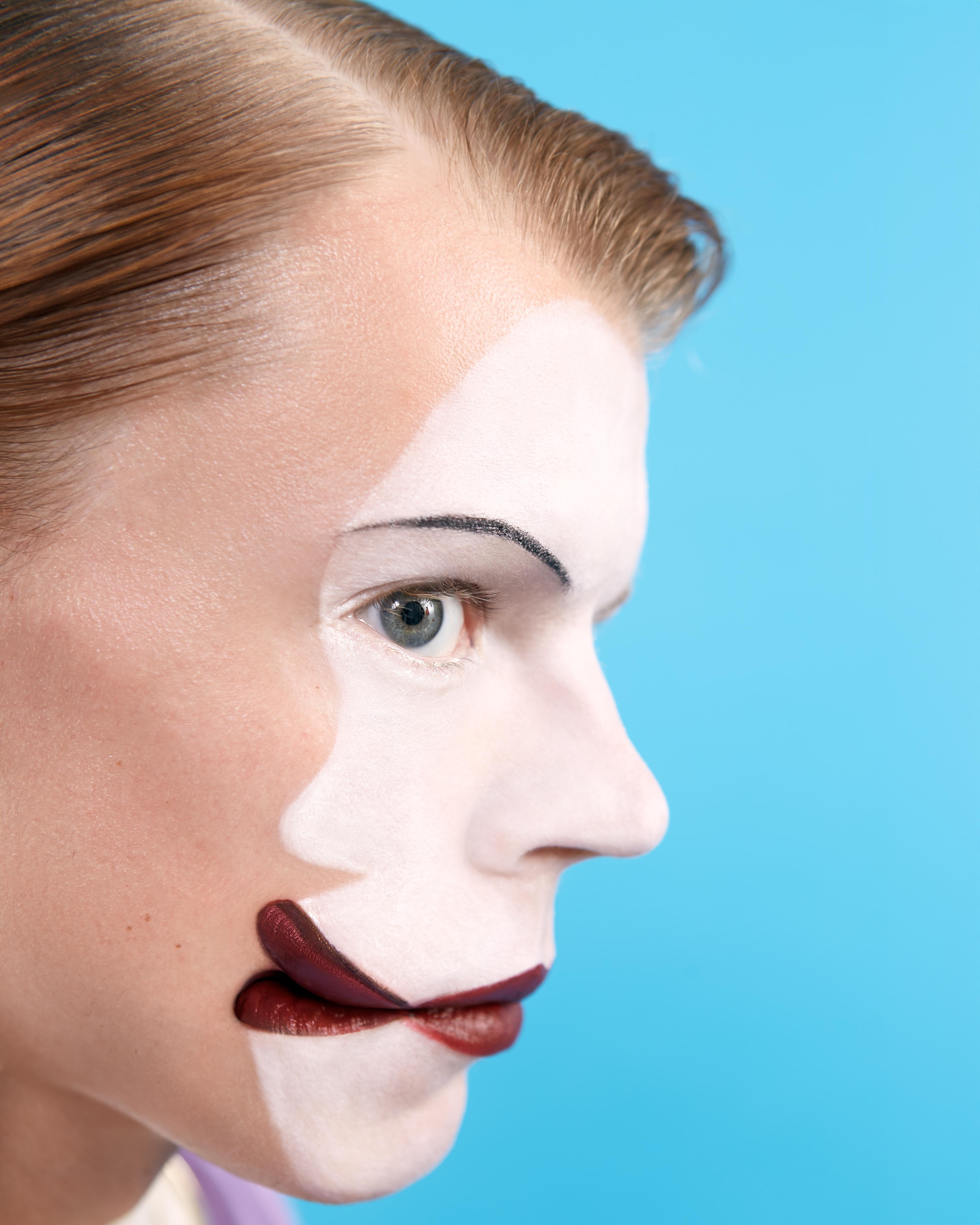 Simon Ershov – The Melancholic Polarity of Opulence