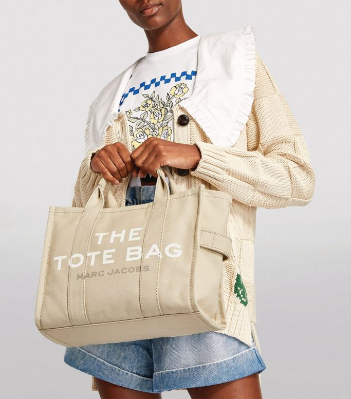 fashionable and stylish tote bags